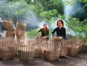 Two Khmer Ladies 9442